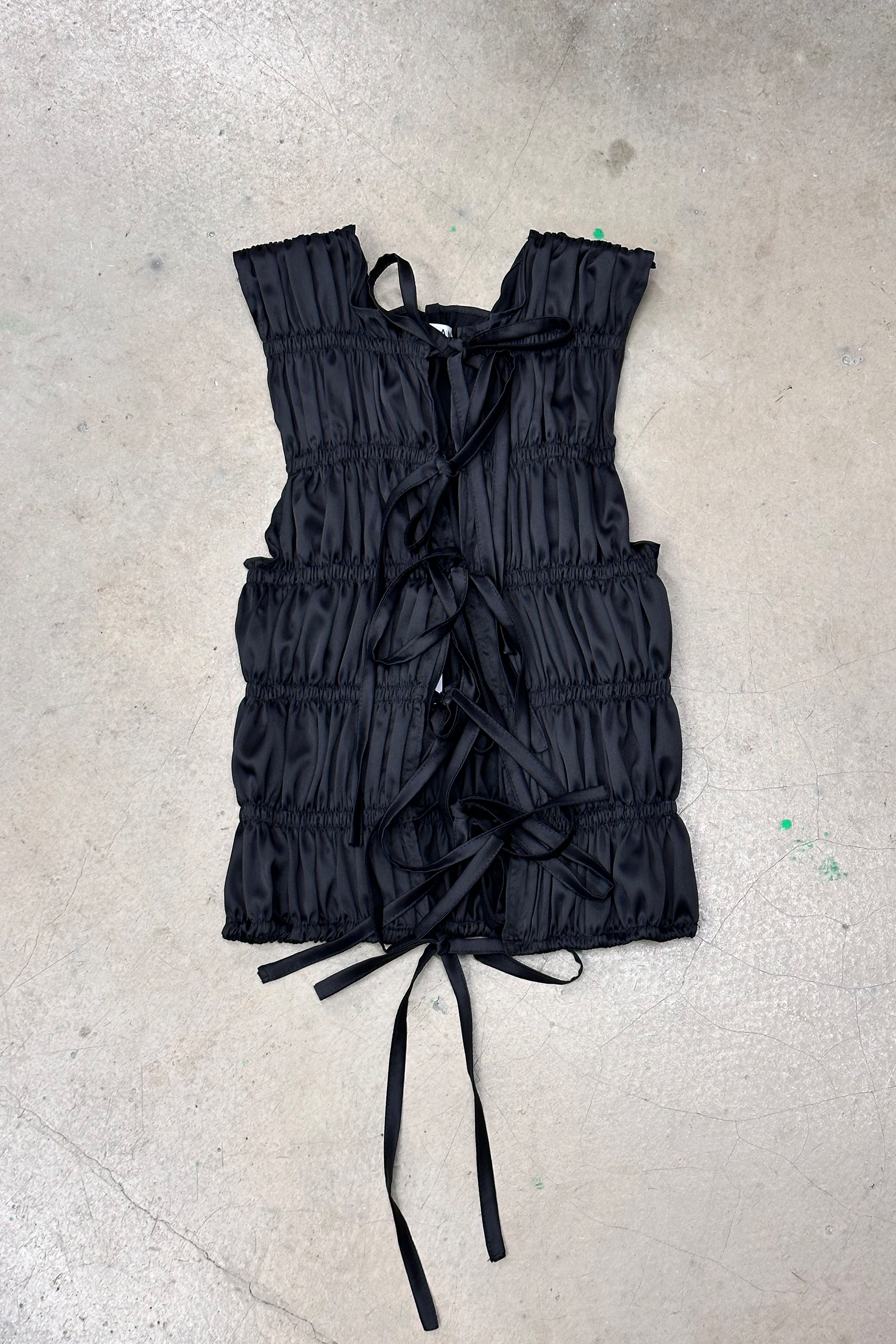 Anna Tran Puffy vest black